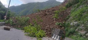 सुख्खा पहिरो जाँदा मुग्लिन नारायणगढ सडक खण्ड पुनः अवरुद्ध